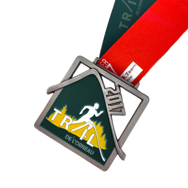 Athletic Games Metal Hollowing Baking Lacquer Gold, Silver And Bronze Medals Marathon Finisher Medals Customised