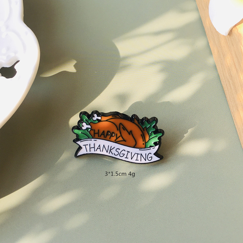 Creative cartoon brooch cute turkey shape badge festive atmosphere pin men and women clothing accessories wholesale