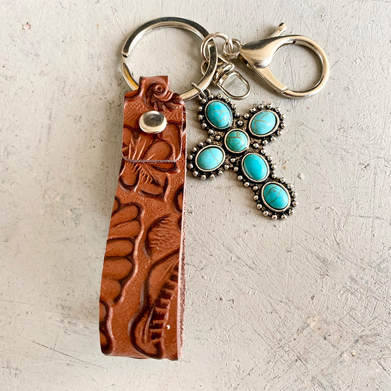 Customized embossed keychains, genuine leather keychains, hangtags, gift accessories, car keychains with customizable logos, imitation leather keychains, creative business gift leather keychains