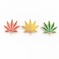 Hot selling maple leaf brooch, clothing and hat decoration brooch, anti-exposure badge, maple leaf badge in stock