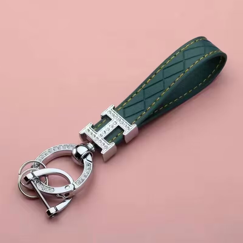 Diamond Leather Keychain French Personality Creative Horseshoe Buckle Car Keychain Cartoon Ladies Exquisite Car Pendant