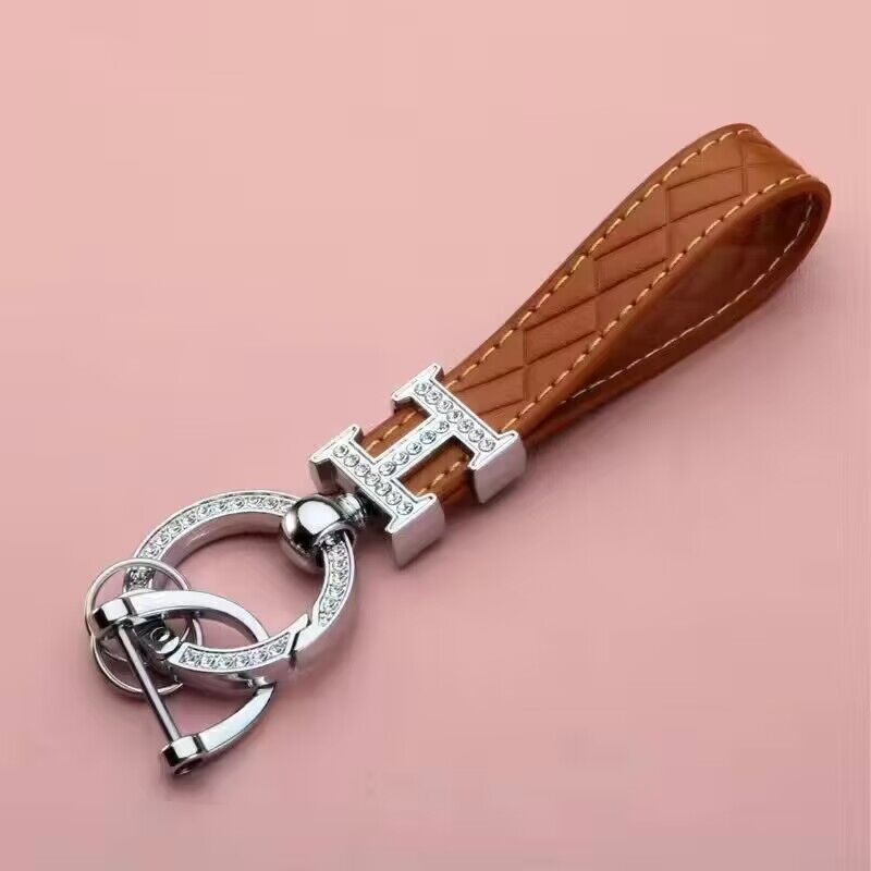 Diamond Leather Keychain French Personality Creative Horseshoe Buckle Car Keychain Cartoon Ladies Exquisite Car Pendant