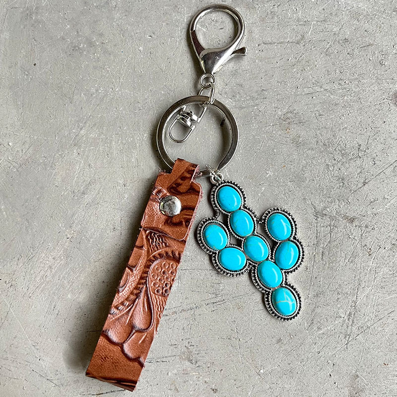 Customized embossed keychains, genuine leather keychains, hangtags, gift accessories, car keychains with customizable logos, imitation leather keychains, creative business gift leather keychains