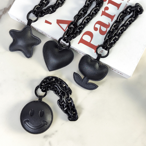 Ins style cute iron chain ring love leather pendant trendy keychain bag small gift