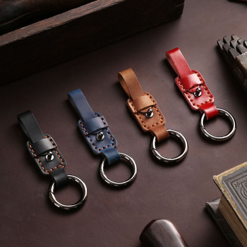 Car leather keychain handmade can be hung on the waist personality retro creative multifunctional key rope first layer cowhide