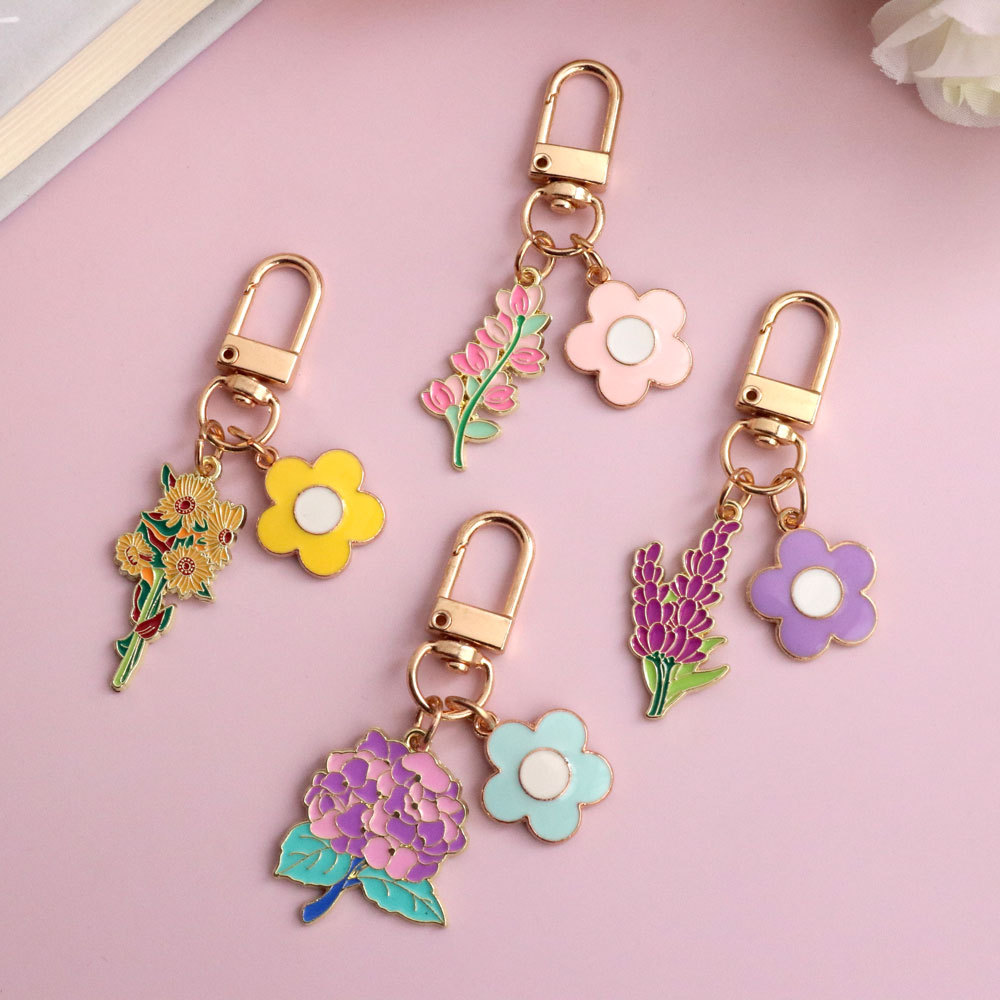 Little Fresh Sunflower Flower Alloy Keychain Couple's Book Bag Pendant Graduation Travel Commemorative Handheld Gift